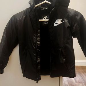 Nike insulated light weight hooded jacket 3-4t